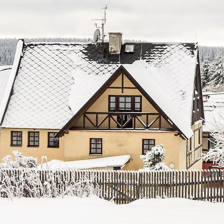 Chalupa Hrazdenka V Krusnych Horach ฮอร์นีบลาทนา ภายนอก รูปภาพ