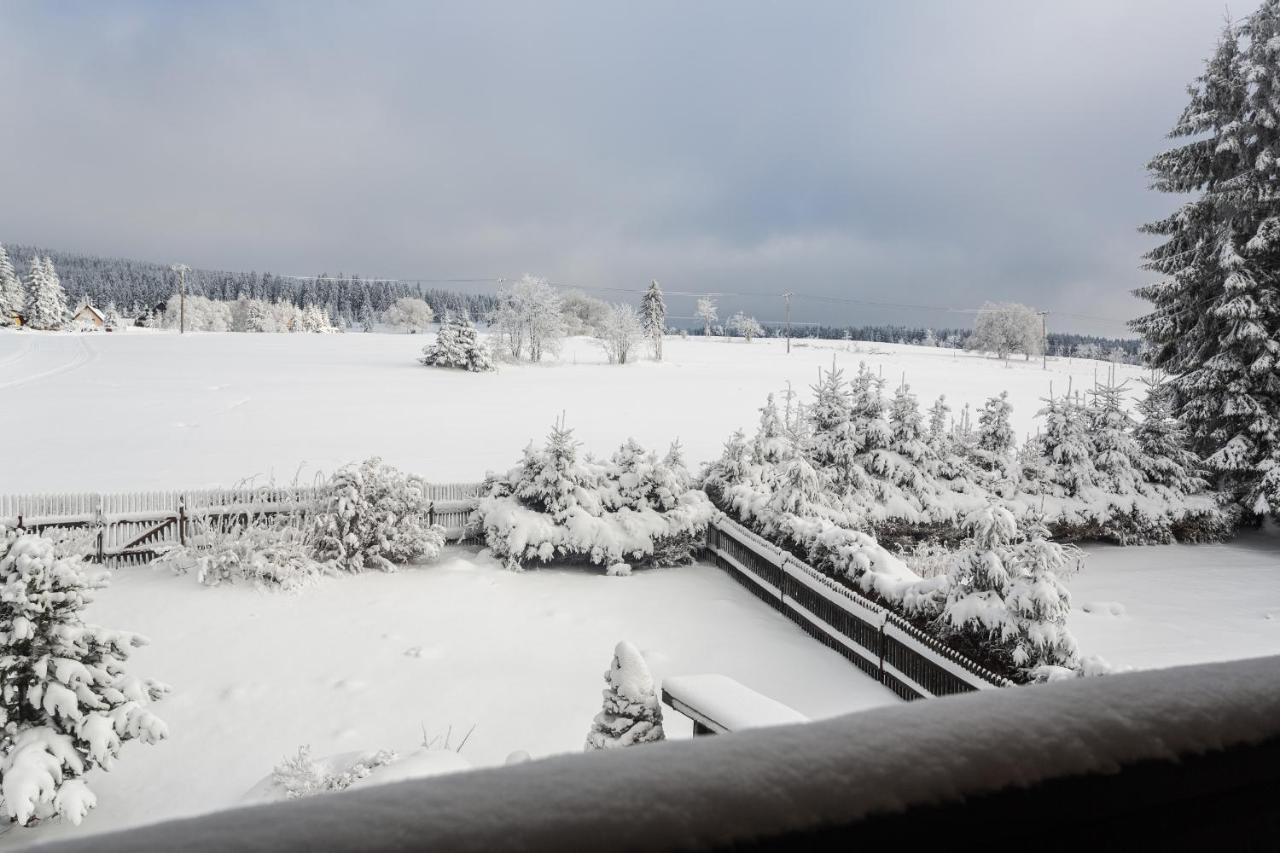Chalupa Hrazdenka V Krusnych Horach ฮอร์นีบลาทนา ภายนอก รูปภาพ
